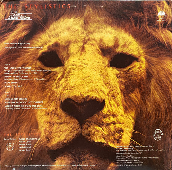 The Stylistics - The Lion Sleeps Tonight (1979 US Press)
