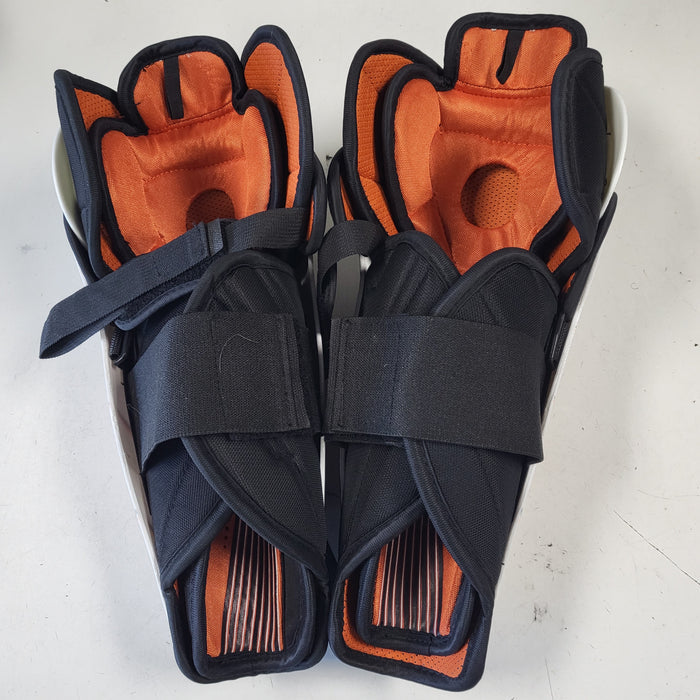 Used Easton Synergy EQ30 Shin Guards - Size: 12"