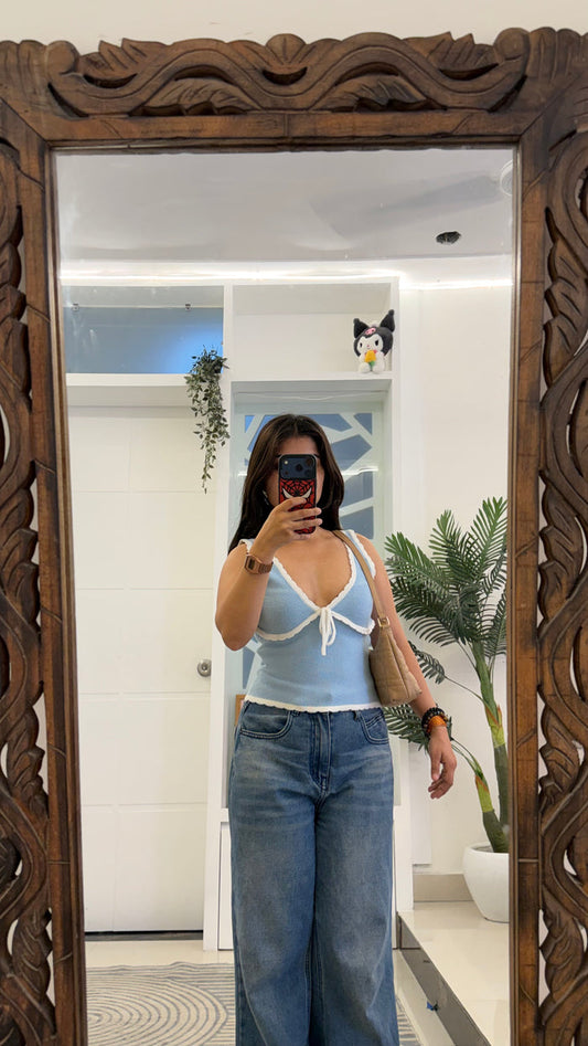 136 cute top 30-33 bust