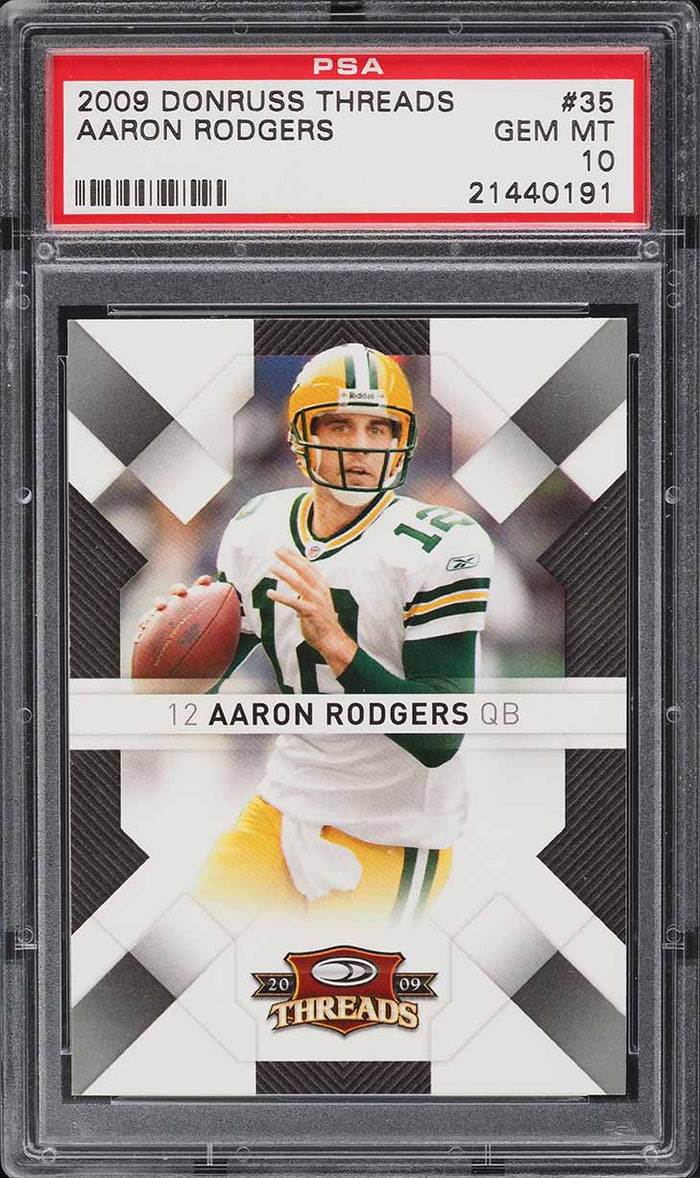 2009 Donruss Threads FB Card # 35 Aaron Rodgers Green Bay Packers PSA 10 (MGD2)