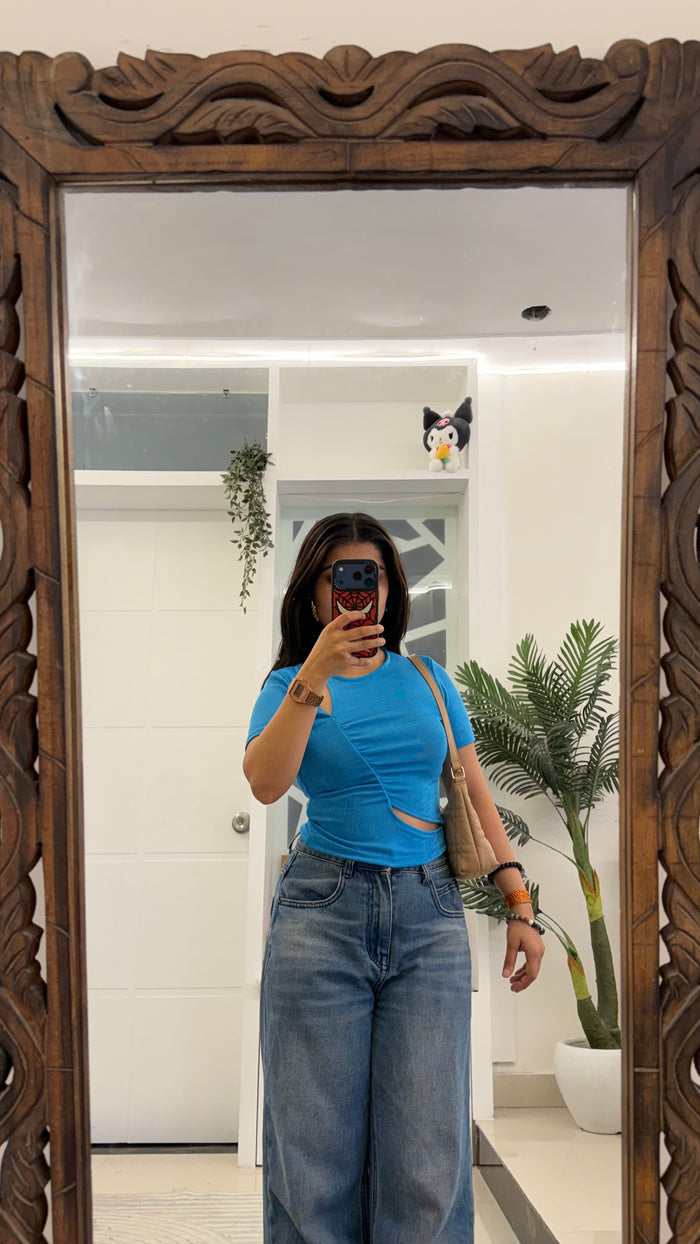 44 cute summer top 28-32 bust