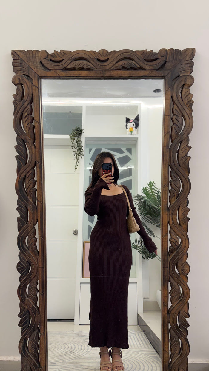 81 Summer Bodycon dress thrifted 34-37 bust/l:50