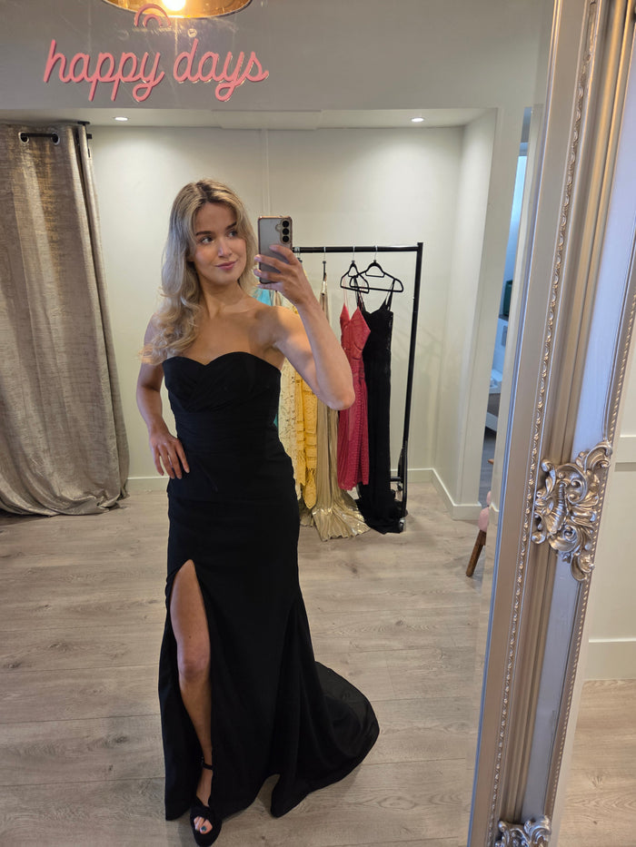 Black Maxi Valentina