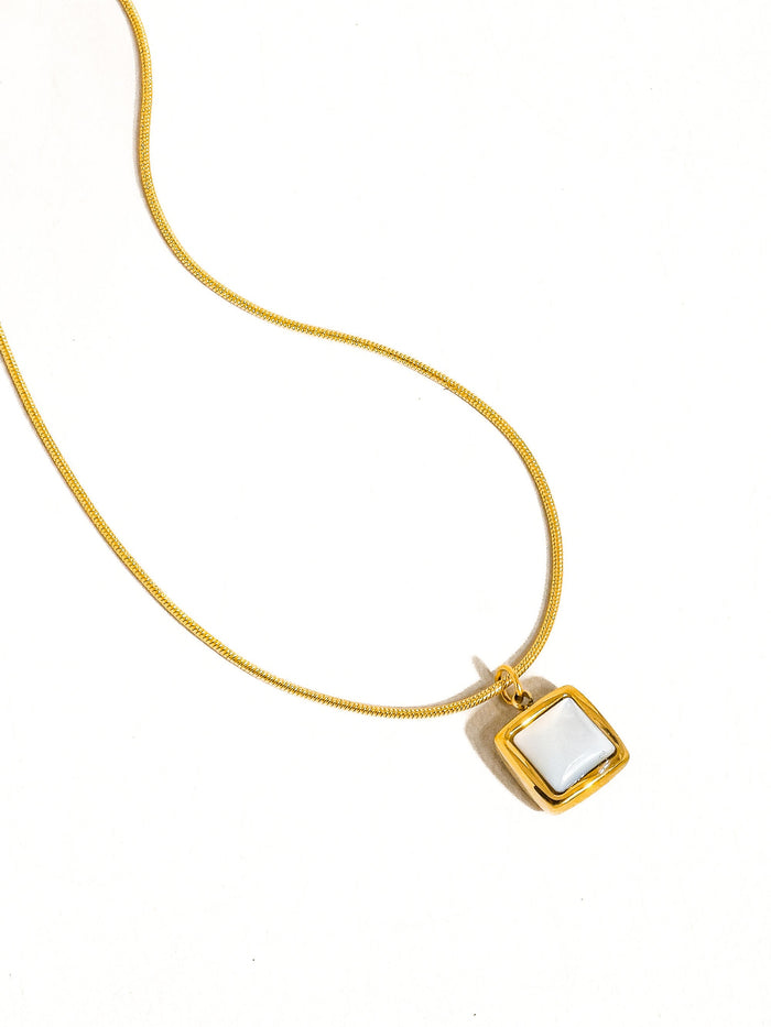 Caught in the Glow Necklace
