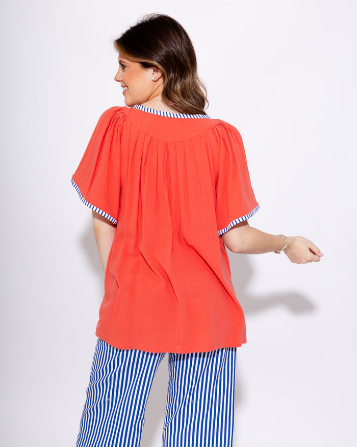 Contrast Trim Flutter Sleeve Babydoll Top