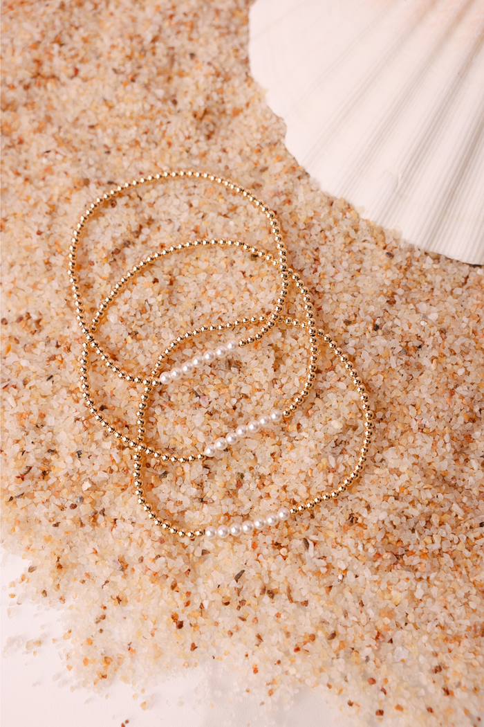 Dainty Sophia Pearl Bracelet in Gold