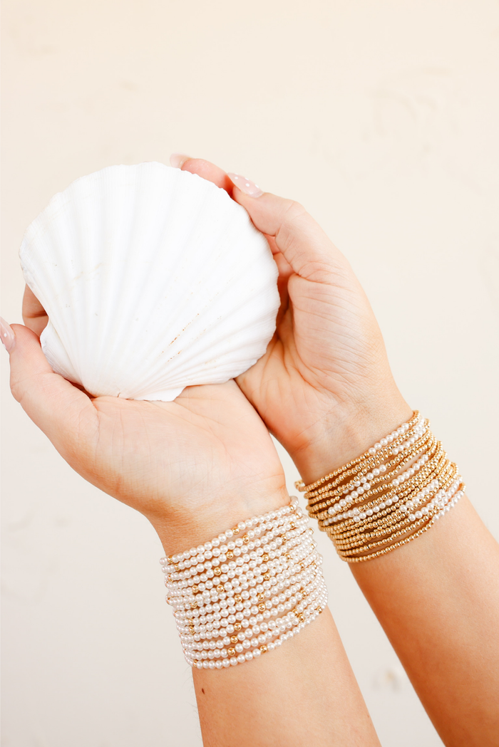 Dainty Sophia Pearl Bracelet in Gold