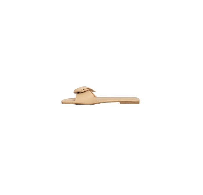Diana Flat Sandal in Taupe