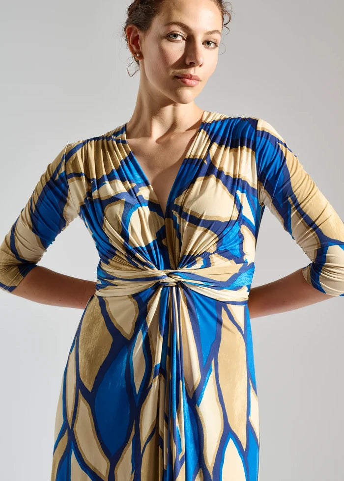 Woman models blue and beige Elegance Miss dress