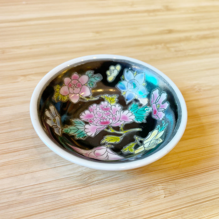Dish / Black Flower
