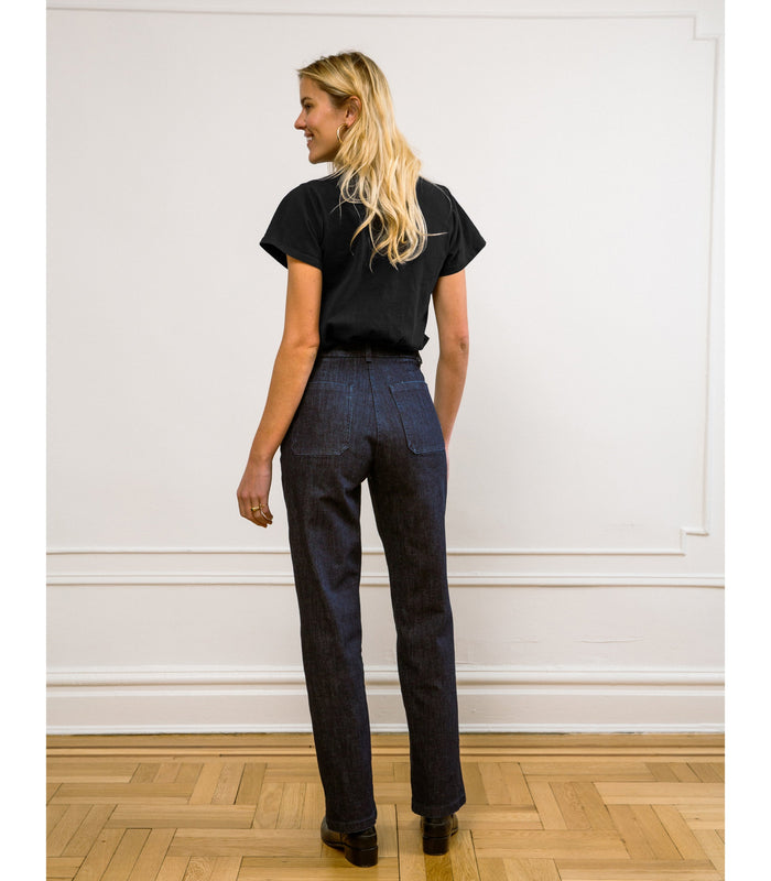 Hutton Boxy Fitted Tee - Black