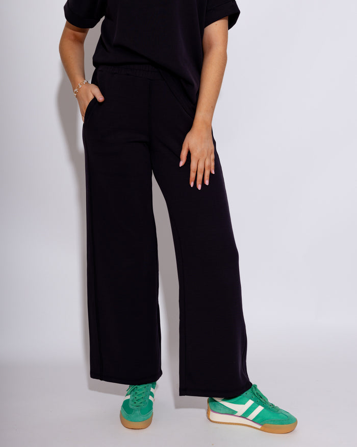 Luxe Wash Rib Wide-leg Pants in Black