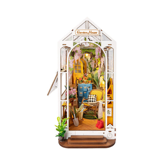 Rolife, Holiday Garden House, TGB06, DIY book nook kit, front view
