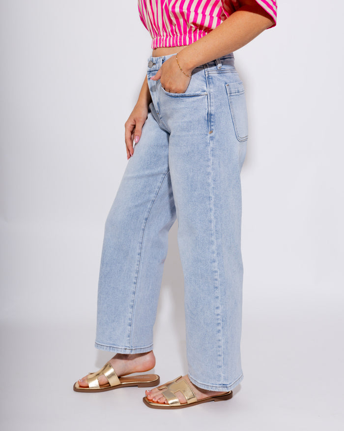 Slouchy Crop Barrel Jeans in Light