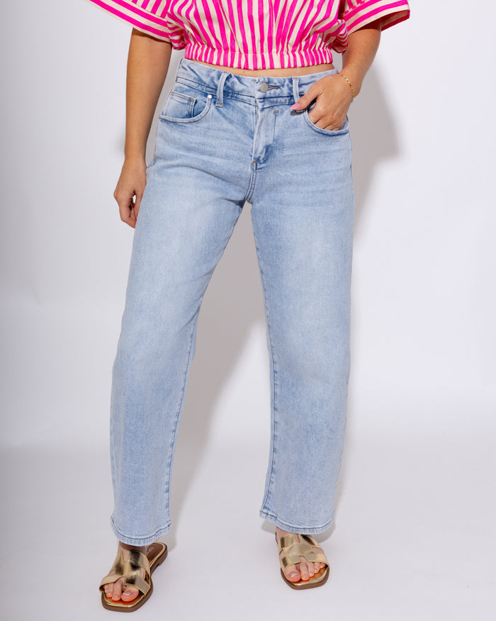 Slouchy Crop Barrel Jeans in Light