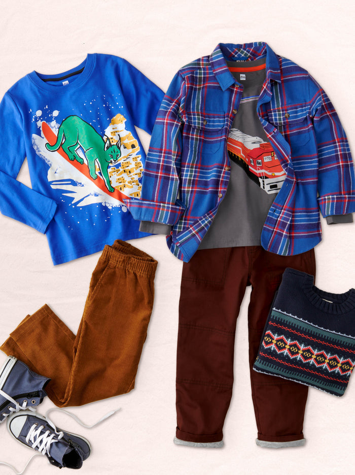 Snowboarding Caracal Tee
