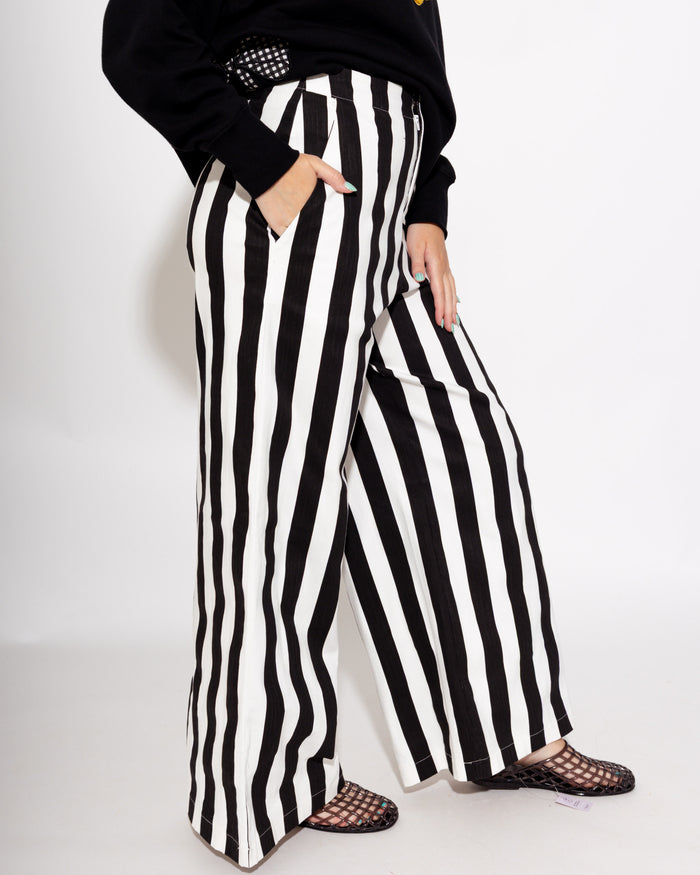 Statement Stripe Wide Leg Pants in Black