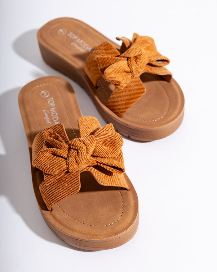 Susie Bow Sandal in Tan