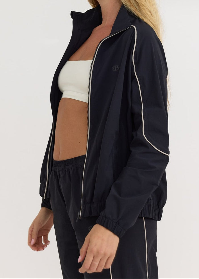Organic Basics - Track Jacket - Black -