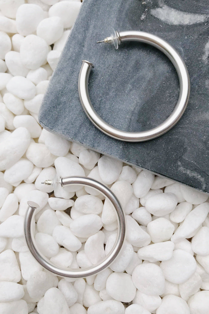 Upper Class Taste Hoop Earrings: Silver / Small