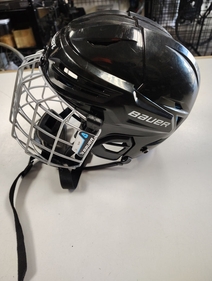 Used Bauer RE-AKT 55 Hockey Helmet Combo S/P