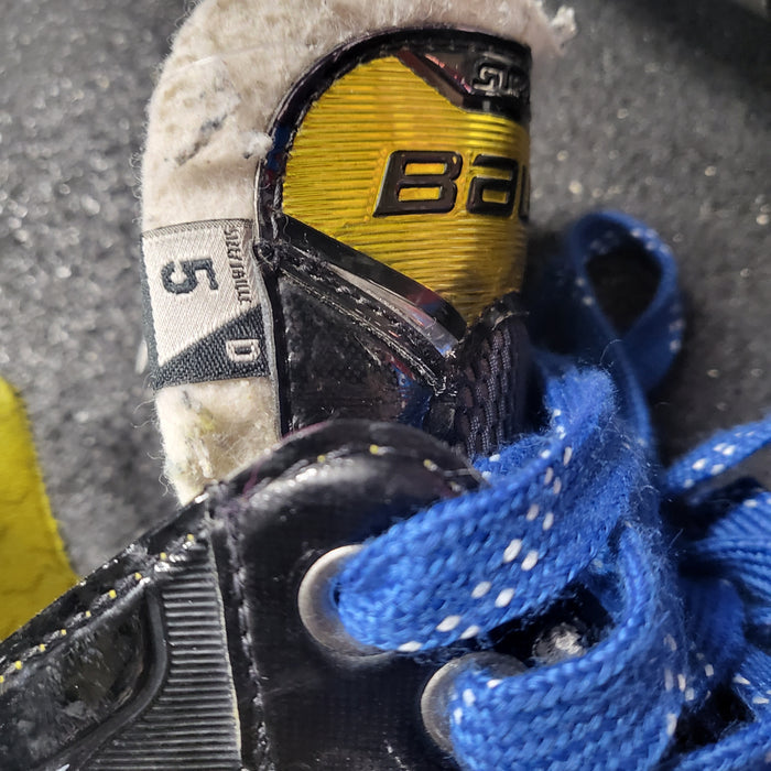 Used Bauer Supreme S37 Size 5 Ice Skates