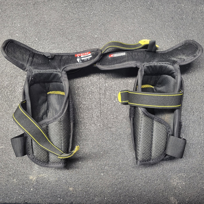 Used CCM Tacks 9550 Hockey Elbow Pads - Size: JR Medium