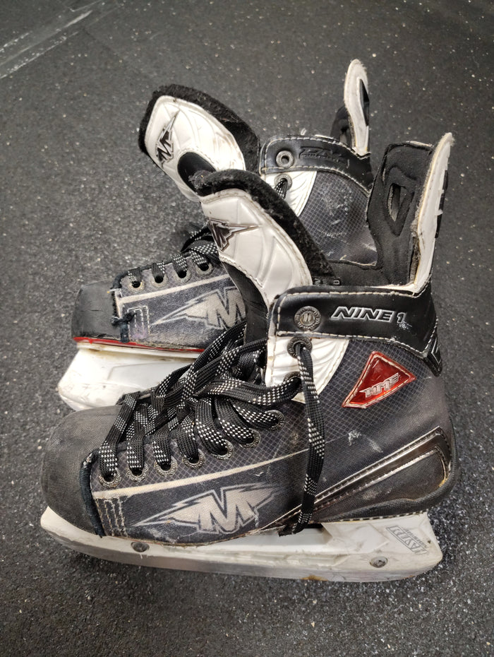 Used Mission Nine 1 Hockey Skates Size 4.5