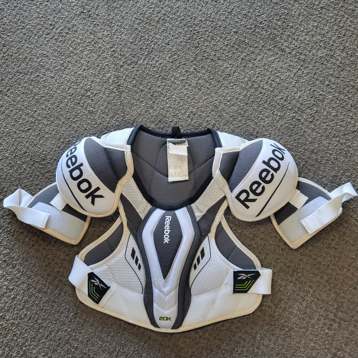 Used Reebok 20K Shoulder Pads Youth Large