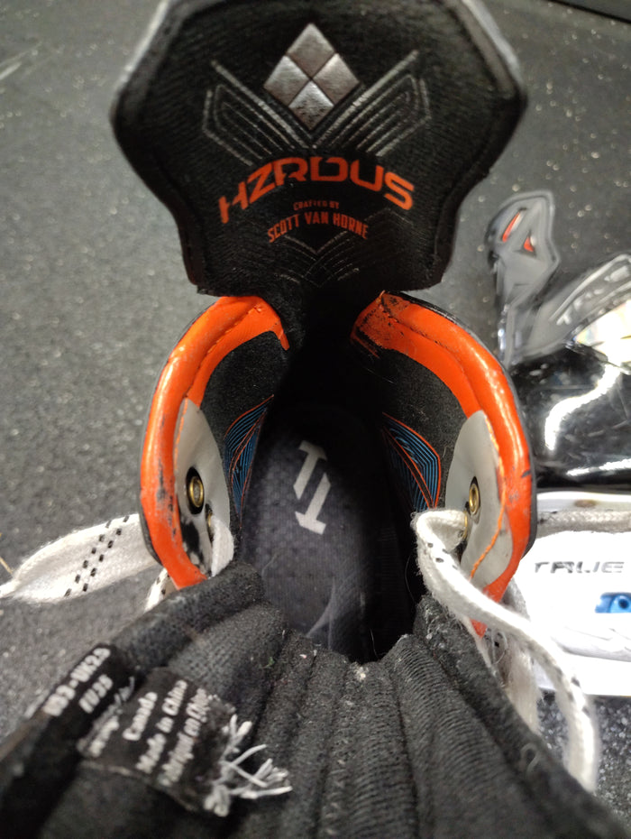 Used True Hzrdus 7X Hockey Skates Size 2