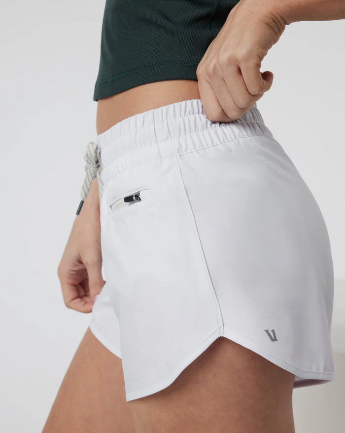 Vuori Clementine 4" Short 2.0
