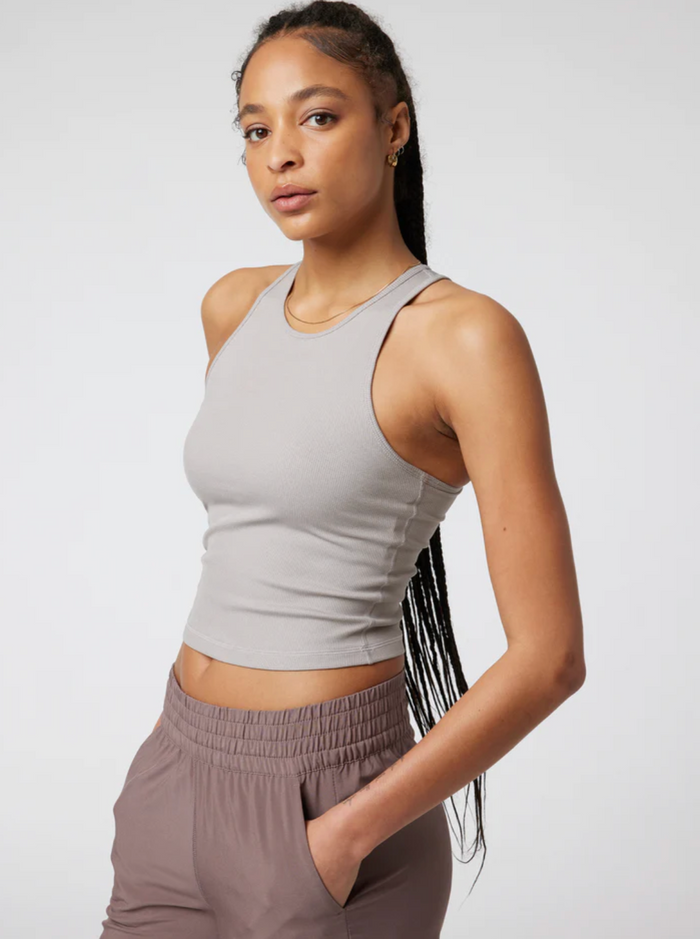 Vuori Pose Plyo Tank