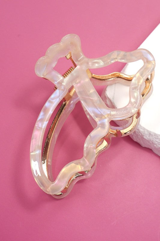 Winged Luxe Claw Clip